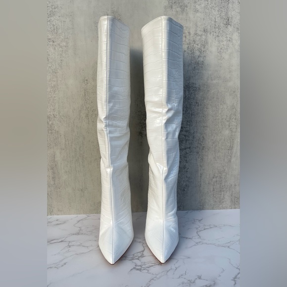 BRAND NEW w/Box Knee-High On Trend Boot. Faux Croc Print. - Picture 2 of 10